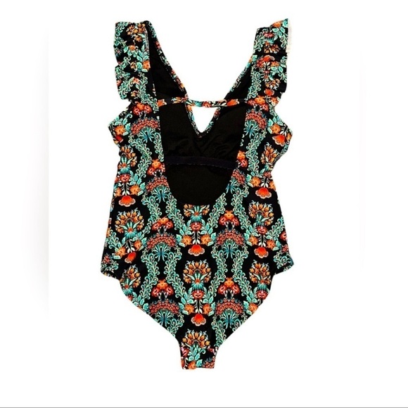 Jessica Simpson Estilo Black Floral Ruffle One-Piece
Swimsuit - Picture 9 of 11